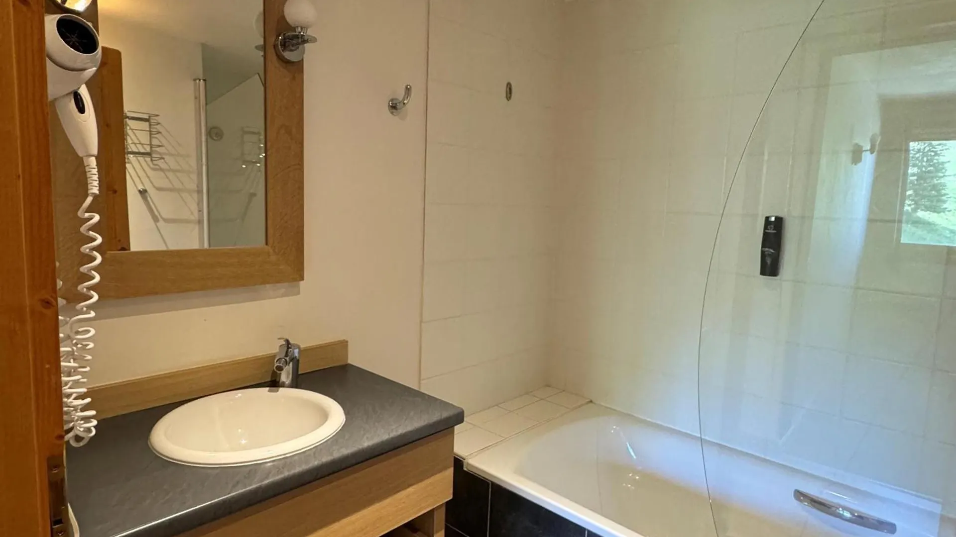 Apartamento Appartement 3 Pieces, Skis Aux Pieds, Piscine, Sauna, Jacuzzi, Balcon, Belle Plagne - Fr-1-181-2814 La Plagne-Tarentaise